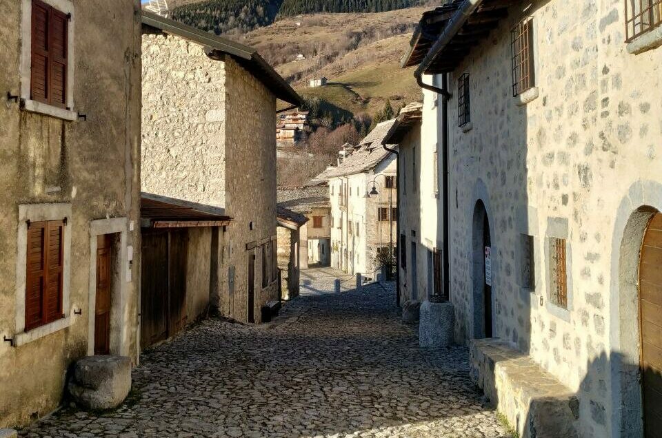 Borgo di Arnosto